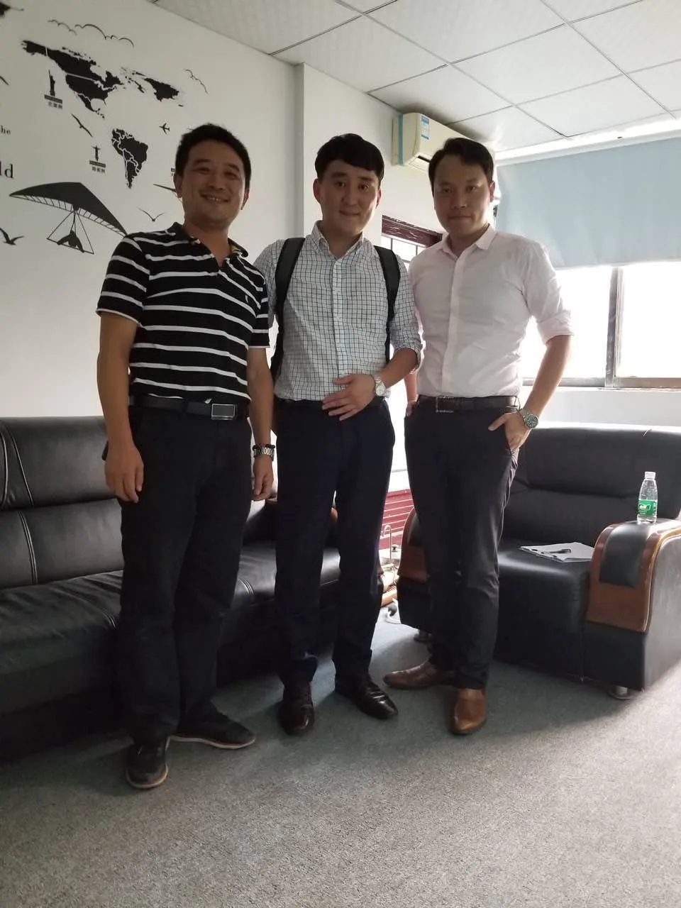 Korean customers who buy compression test machines come back to the factory