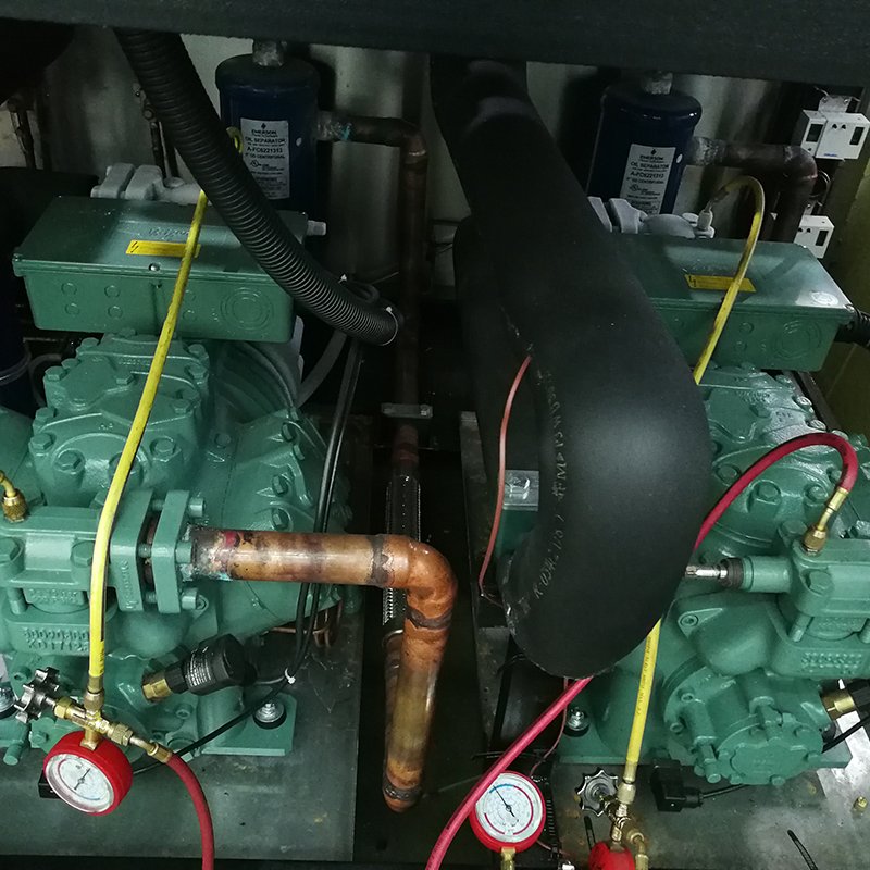 Walking-in type temperature humidity test room